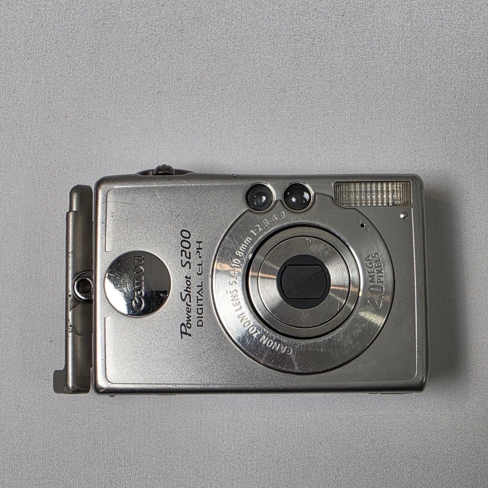 Canon‎ PowerShot S200 Digital ELPH Camera 2.0MP Vintage Y2K PC1022 PARTS ONLY